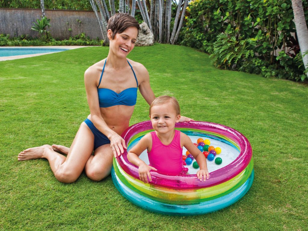 Надувной детский сухой бассейн с мячиками Intex 48674